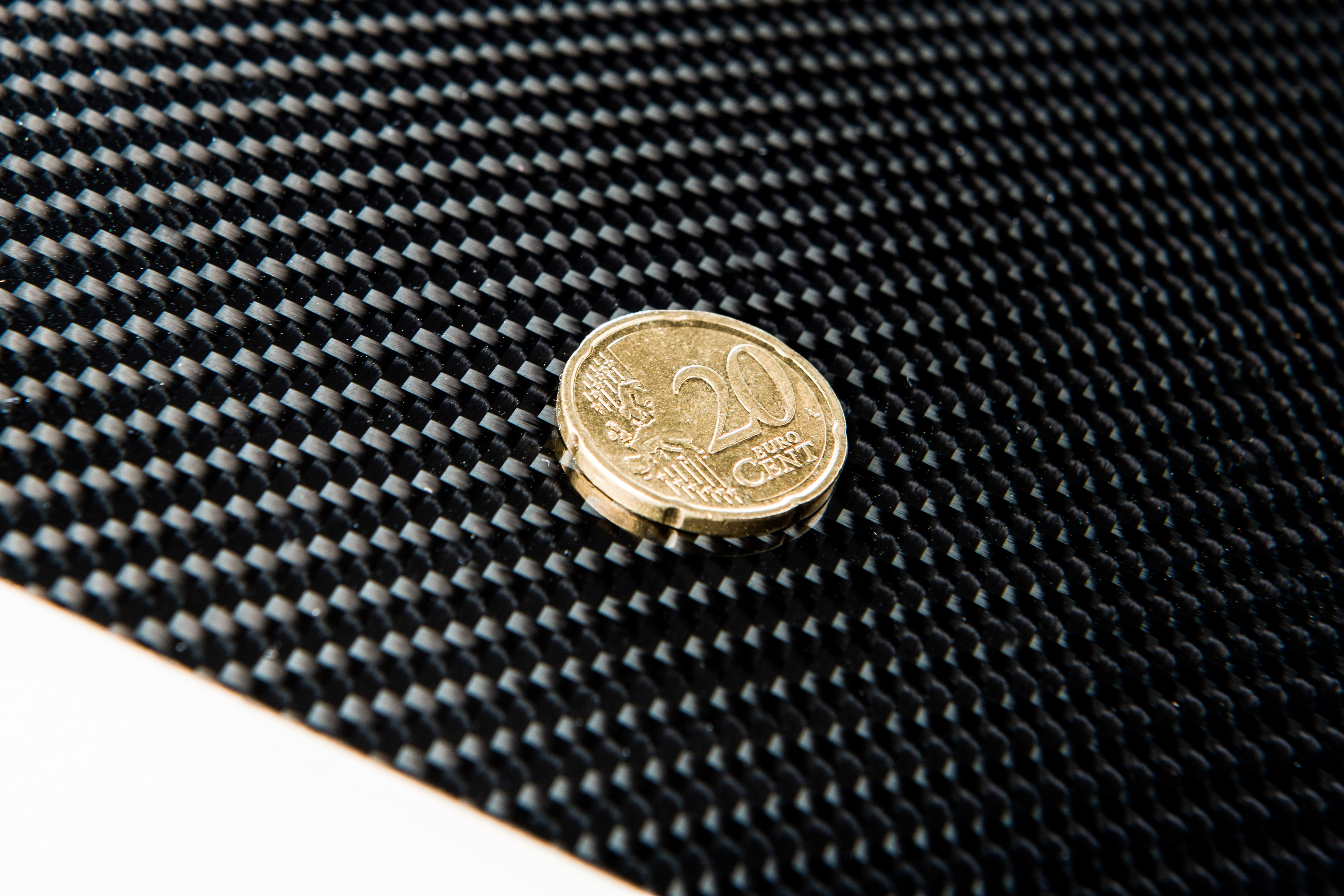 Kohlefaserplatte Twill Kohlefaserplatten Plattenmaterial mit Hoher Härte und Glänzender Oberfläche 230 * 170 * 0.5 mm 